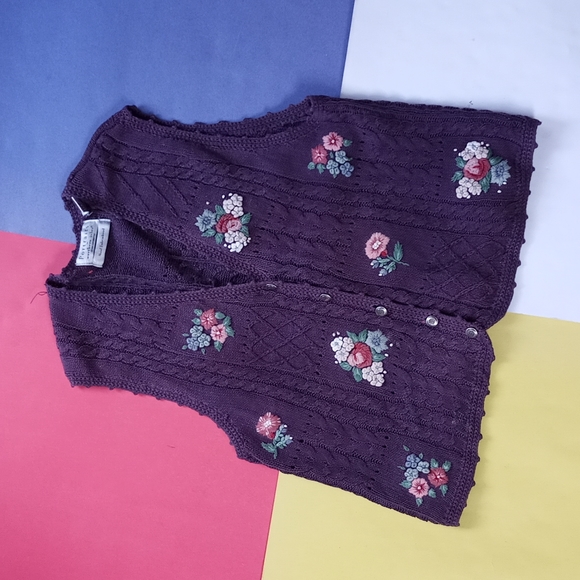 Vintage Women’s Hand Embroidered Floral Vest - Picture 2 of 7